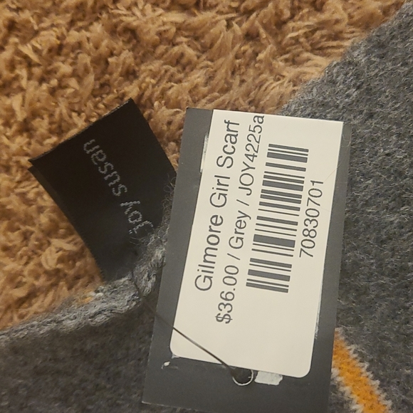 Scarf - Picture 3 of 5